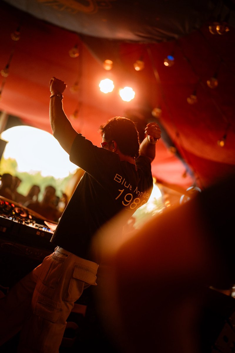 tomorrowland tweet picture