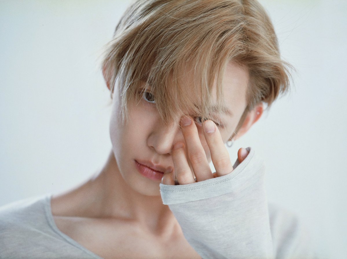 kchartsmaster's tweet photo. Happy 27th birthday to YEONJUN of TXT! https://t.co/4s1Axz1KyK