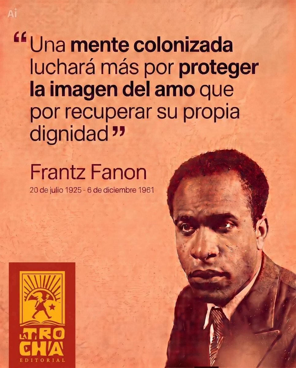 AndretCesar's tweet photo. @sriosconto Lo peor es leer a todos esos miserables que comentan defiendo o justificando esta humillacion, son igual o peor que los empleados que la dejaron a ella descalza. Gente patetica con complejo de inferioridad. https://t.co/DNmdtYWRXF