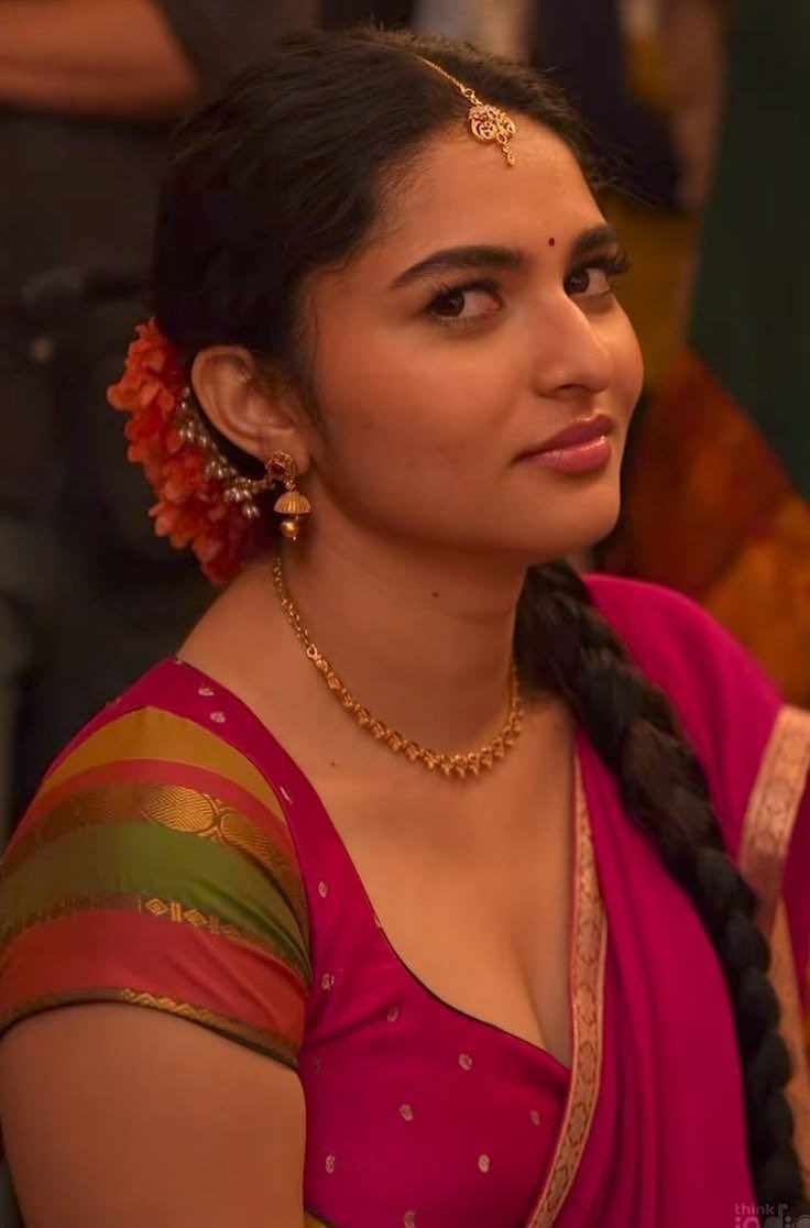 SissySheela's tweet photo. Any bulls up for chat? 

Love uncle bulls as well 

#sissy #gay #crossdresser #indiangrindr #indiangayuncle https://t.co/9bWejZydm3