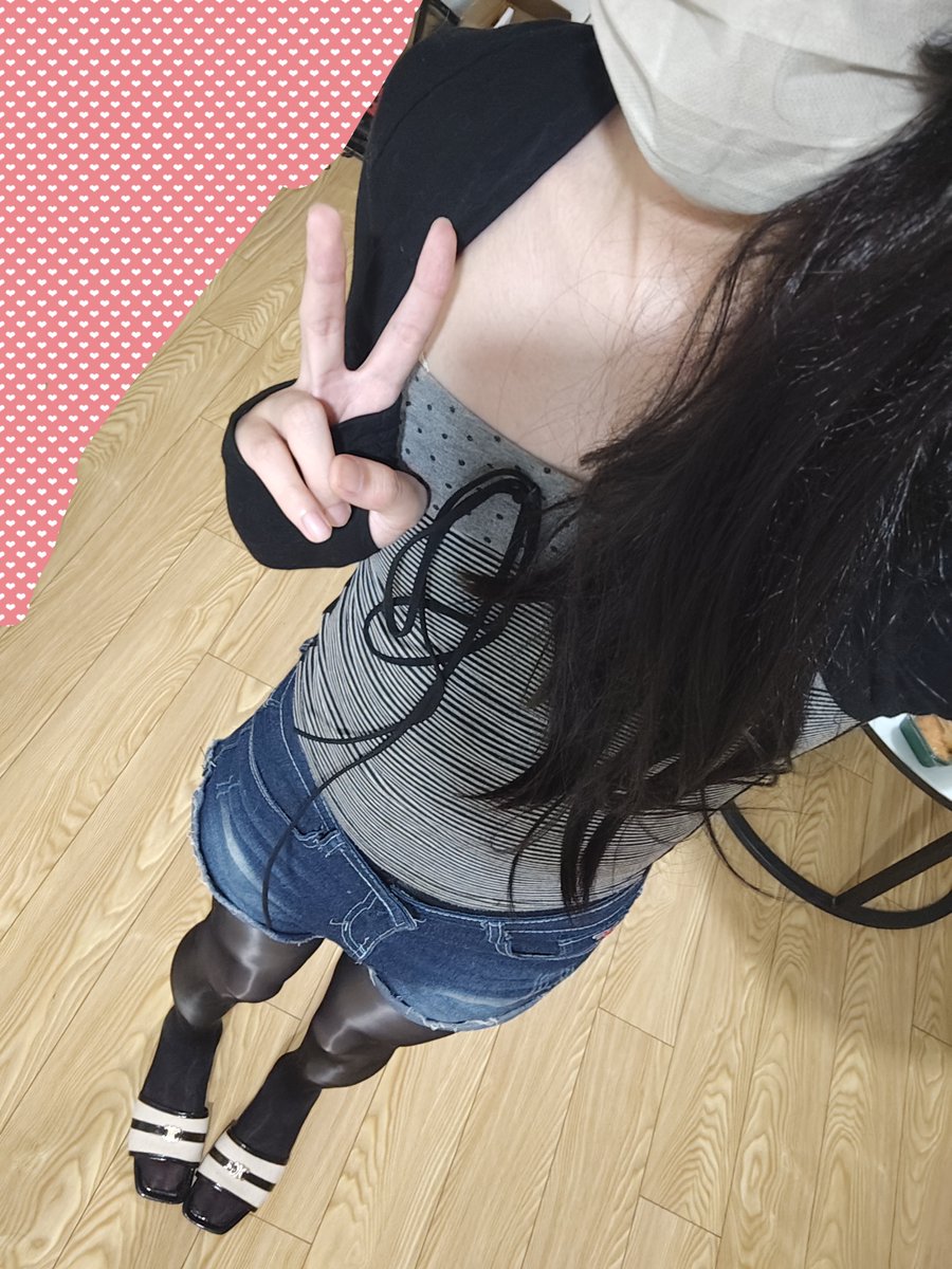 liuliuhua6's tweet photo. 什么时候才有时间约绳呀(>﹏<)#郑州 #男娘 #约绳 #黑丝 #女装 https://t.co/JZFNvOHY3x