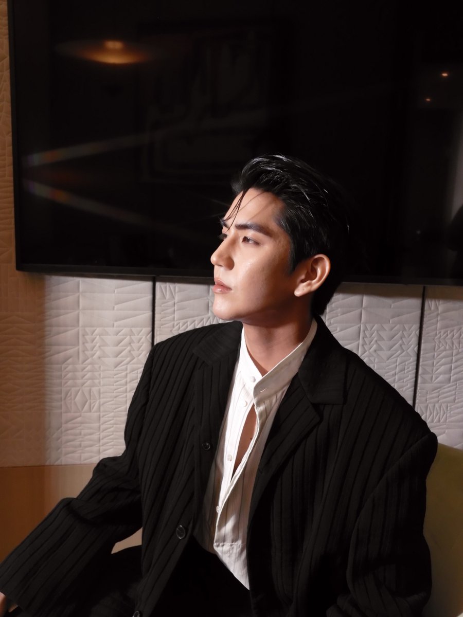SocietyTopping's tweet photo. ขอบคุณทุกกำลังใจที่ส่งมาให้น้องซี นะครับบ  Thank You all for Support N'Sea  💙🇺🇲   @CalvinKlein 

#ClavinKleinxSea https://t.co/c4HGQmwEFl