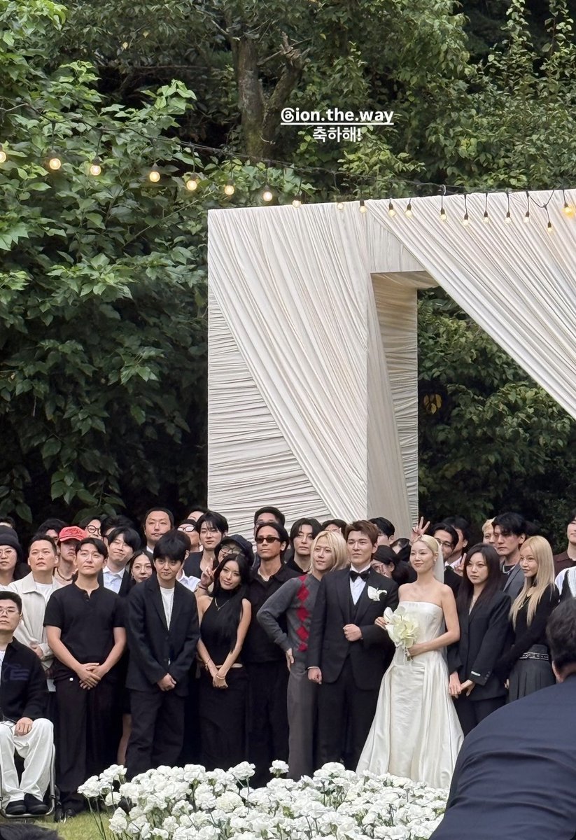 woojubihaeng's tweet photo. Just info: Yang nikah gyujeong sama rambut blonde https://t.co/QwMXDchW7x