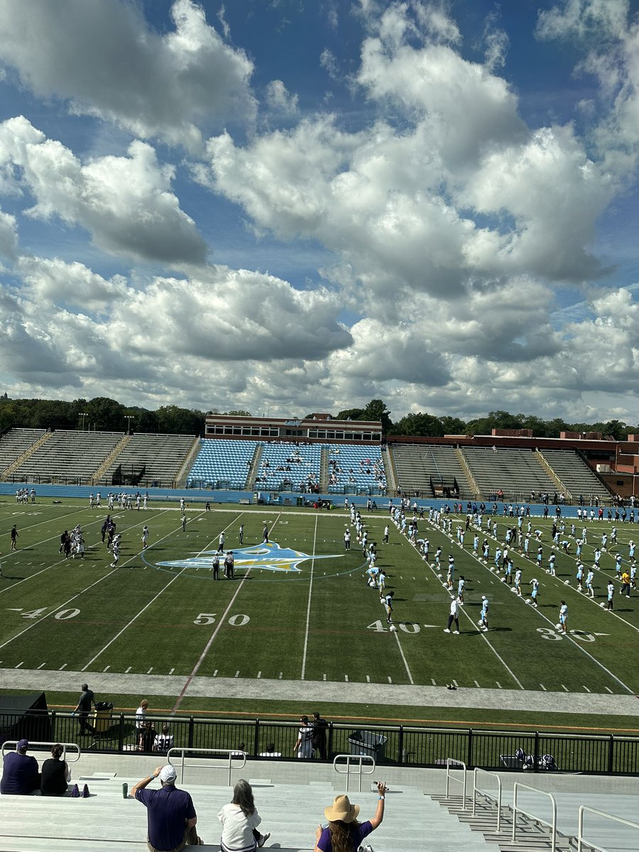 grening_joshua's tweet photo. Back in Brookville for the @LIUSharksFB home opener against @UAlbanyFootball!

Coverage begins at 11:40 AM, with kickoff scheduled for noon.

Myself and @AntMorello have the call LIVE on 88.1 FM WCWP, also online at https://t.co/5EXxGUG4OB.

#FinsUp https://t.co/gKbd1LjBUN