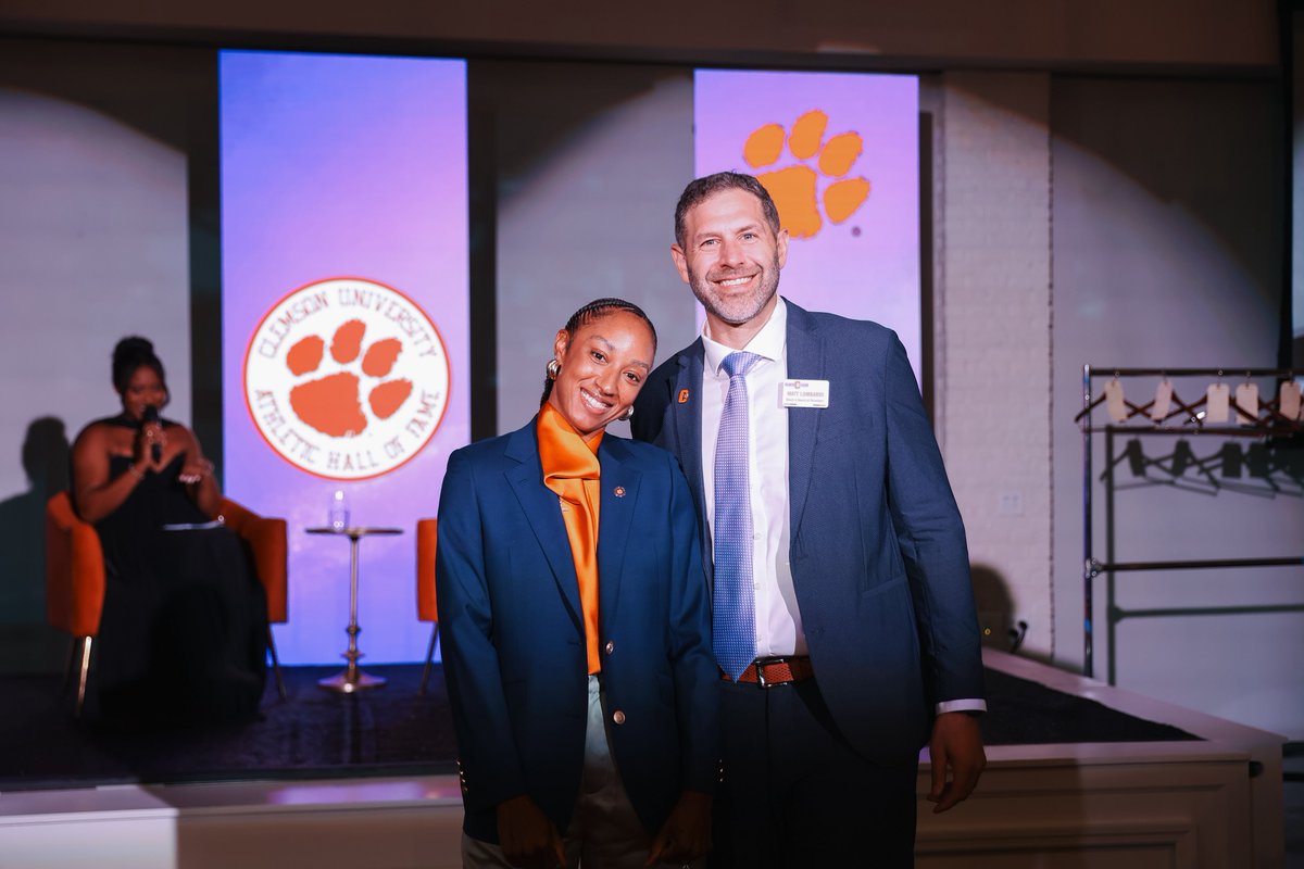 ClemsonTrackXC's tweet photo. Congratulations to Brianna Rollins-McNeal &amp; Coach Tevin Hester on being inducted into the Clemson Athletic Hall of Fame! https://t.co/6pevHHGDxV
