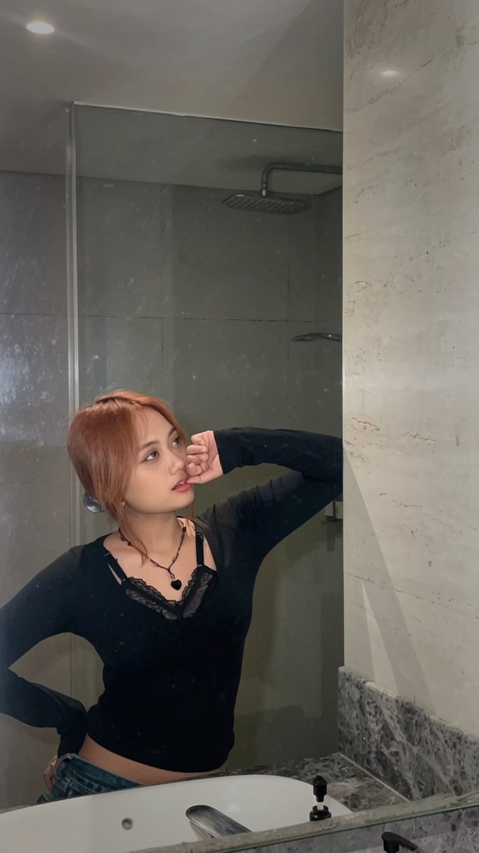 lacard1n's tweet photo. [QUEER FRIENDSHIP APPLICATION]
name : kar
age : 2,2
occupation : -
zodiac : libra
height : 160 (kayanya)
hobby : ak suka nyanyi, makeup dan berpergian
funfact : bisa nyetir bopat (bonceng empat) 😛😛😛 https://t.co/Vg13nmrCTj