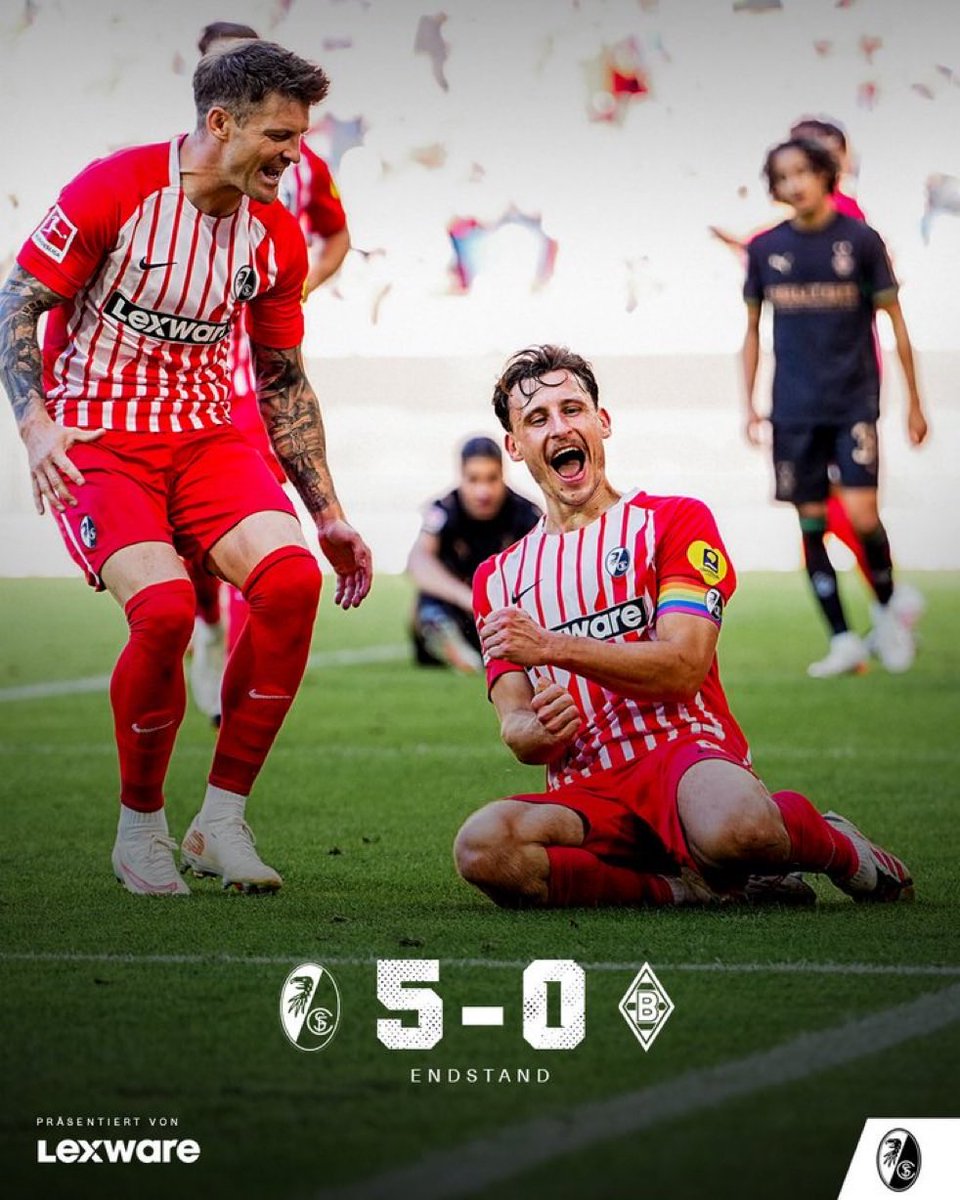 andresweiss_'s tweet photo. El Freiburg va EN SERIO esta temporada.

3 victorias en 3 partidos, y actual LÍDER de la Bundesliga, habiendo ganado hoy 5-0 al Borussia Mönchengladbach en un partido brutal (😭).

Qué entrenadorazo es Julian Schuster, y qué killer está empezando a ser Igor Matanovic. https://t.co/9vQie6IvkT