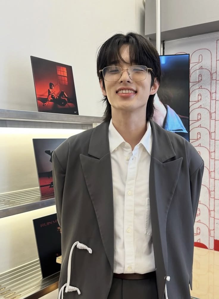 Diamondjtahu's tweet photo. Happy birthday bapake peanutbutter my love semoga makin sukses, makin banyak yg notis how kind are you, how you always try hard to be good person day by day (bukan Tuhan pasti pernah salah)

#너로인해더찬란한가을_생일축하해제형아
#제형아너라서사랑해충분해
#eaJ #박제형 #JaePark https://t.co/KqoSbbR6AZ