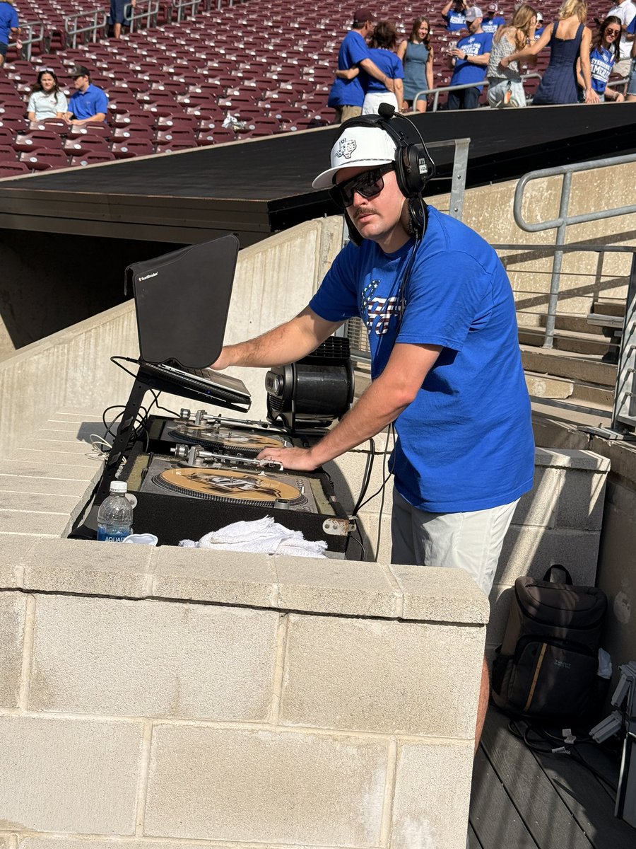 pedluna's tweet photo. My great friend @AggieDjMike ready to rock #KyleField #GigEm #LosAggies @los_aggies @12thManP @12thMan https://t.co/0S45CfwLJP