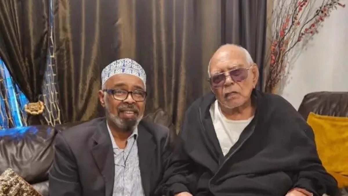 AFpost's tweet photo. The son and daughter of former Somali despot Siad Barre, whose brutal regime was responsible for the deaths of as many as 200,000 people, have been found living in Columbus, Ohio.

Ayanle Mohamed Siad, described as his father’s “right-hand man,” and his sister Deka have resided in the US since fleeing Somalia following Barre’s 1991 ouster. Deka and her husband ran a home health care company that received more than $1.8 million in Medicare funding before closing in 2021.

Follow: @AFpost