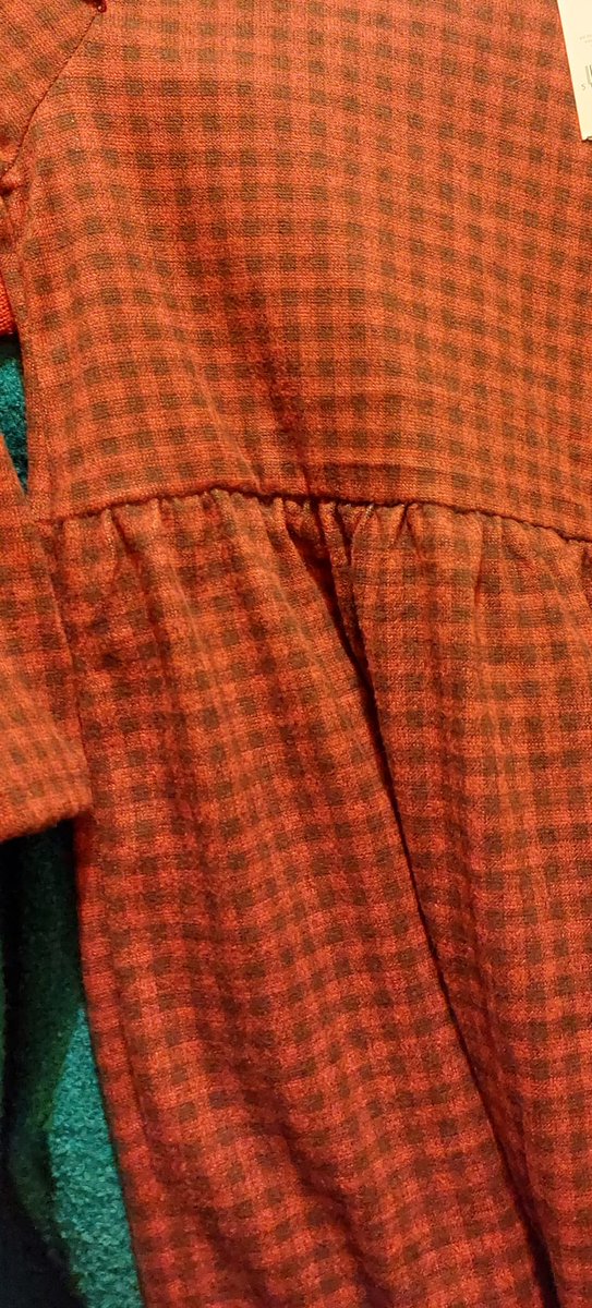 GBClarkson's tweet photo. Excited at the prospect of the return of autumn colours, & of poems upcoming in The London Magazine, The Little Review, The Los Angeles Review, The New Nottingham Journal, & Hong Kong Voice & Verse... (Even more so, after a bumper crop of rejections!)🍁🍃🍂🐈👗🍓💃#ItsBeenAWhile https://t.co/GTMLLankrR