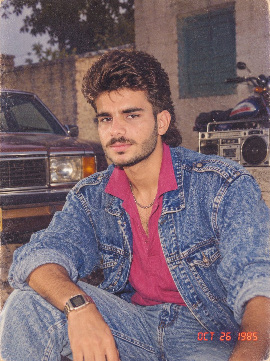 AshfaqueAbro7's tweet photo. 80s called, I answered.. ♥️🌹 https://t.co/jiQCIKMC3P