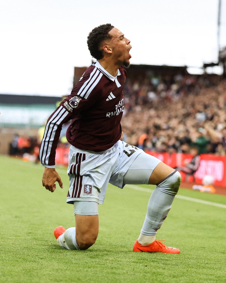 AstonVilla's tweet photo. 🏄‍♂️ https://t.co/YBrU9u6oJV