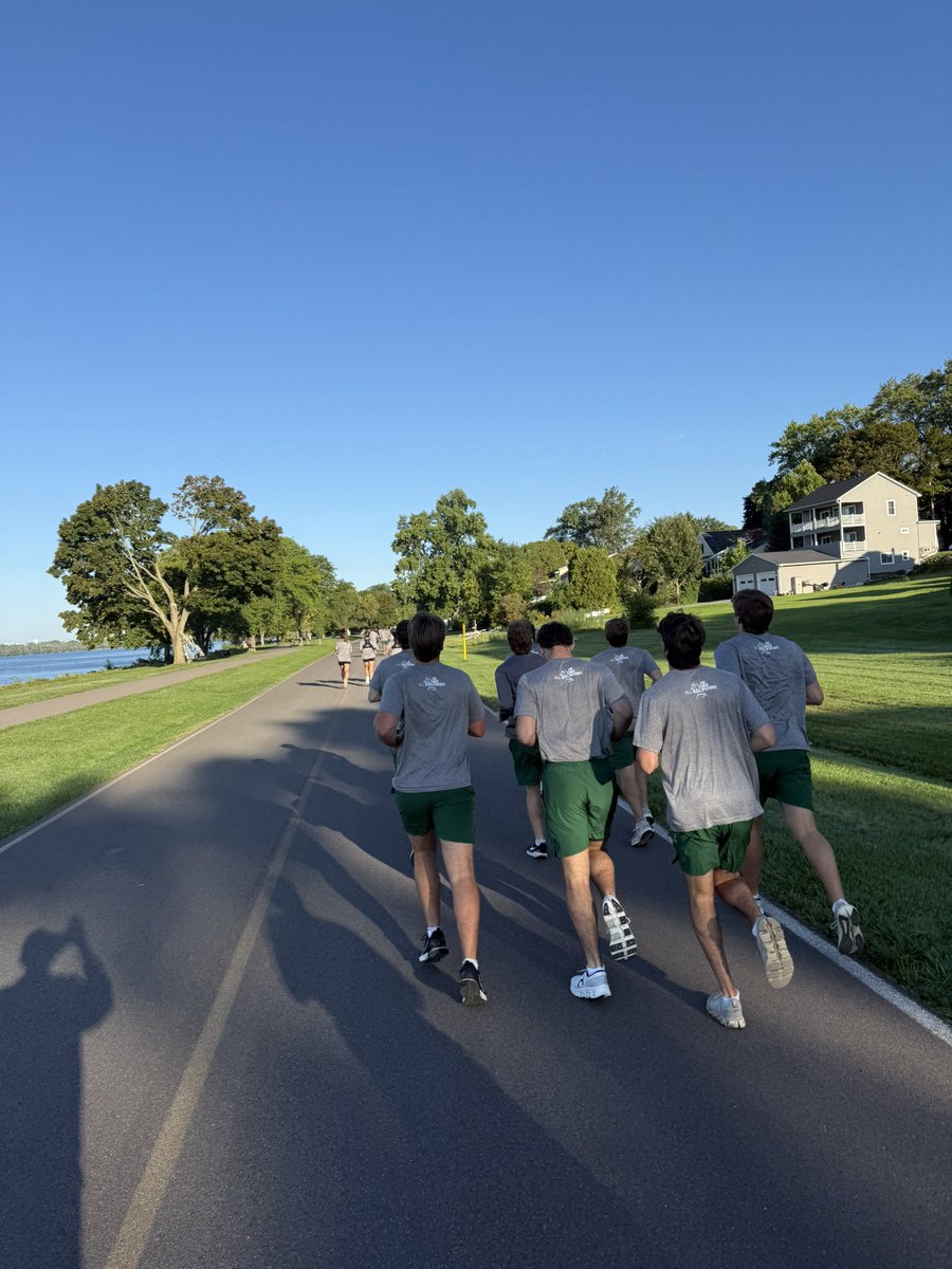 caseypowell22's tweet photo. Save the lake 5k @LeMoyneMLax https://t.co/docuAa2g9B
