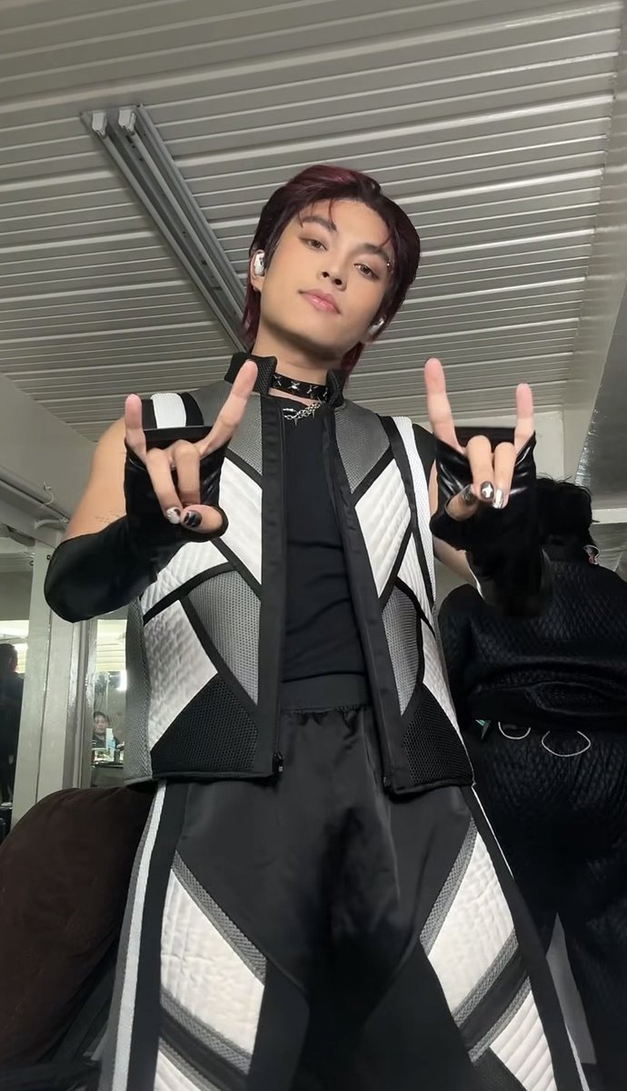 itsraphstar's tweet photo. OH he rlly made sure that cdo joewahs will witness him as THE gian bernardino tonight 😭 https://t.co/tM6Kef14lo