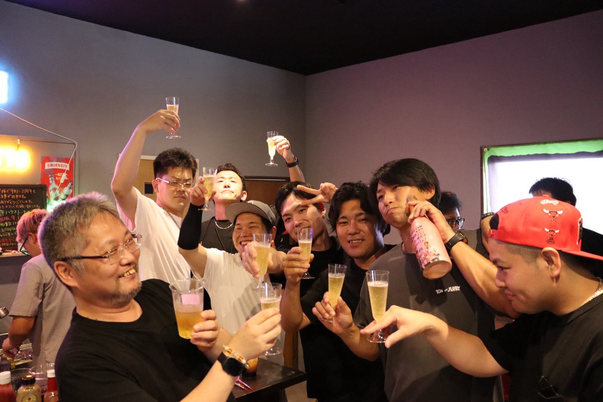 Orsetto_darts's tweet photo. 本日ご参加いただきました
皆様!!ありがとうございましたっ🥹
本当に皆様のお陰で2周年を
迎えることができました!!
いろんな所のオーナ様もお店
あったのに本当に感謝です🥲!!
県外から来てくださった方も
本当にありがとうございます😭
そして、いつもオルセットを
愛してくれている常連様♥🙏
本当にありがとうございます🥺🥺🥺
これからも皆様に愛される
お店作りをしていきたいと思っております😭
今後ともオルセットを
よろしくお願い致します🥹
本当にありがとうございましたっ🥰
本日の写真、コメントに貼っていくので
こちらから是非保存お願い致します🙇♀️