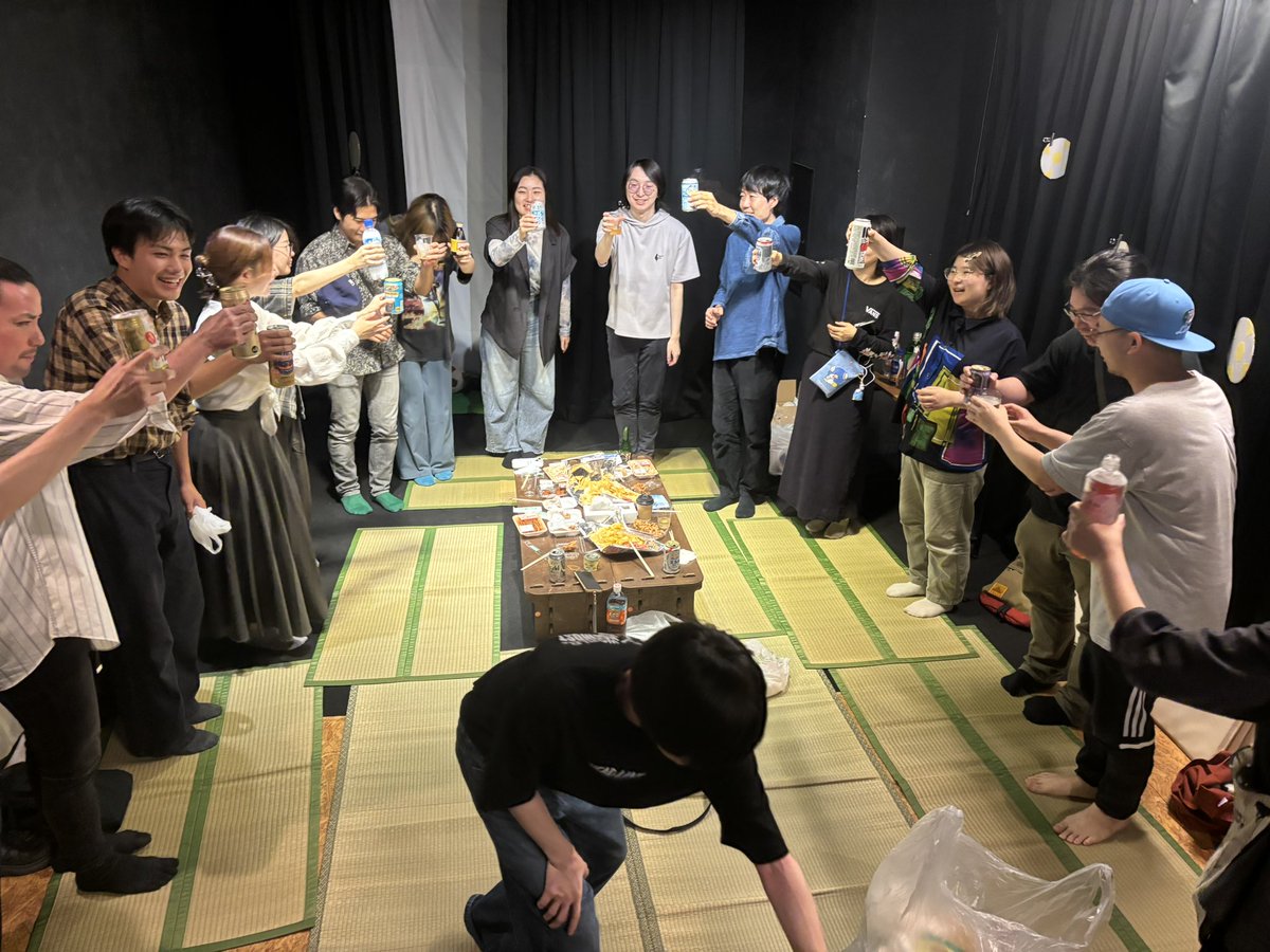 stekase's tweet photo. ドッチもスゲェ面白かった！プロトマスはイカれてる（褒めてる）だけじゃなく話しの展開に美しさすら感じた。最高。ヤマモダンはもうホントに毎月やってもらいたい。もっと欲しいもっともっと！ワタシ（社畜）にヤマモダンをもっとくれ！ https://t.co/4J67KQ9iBA
