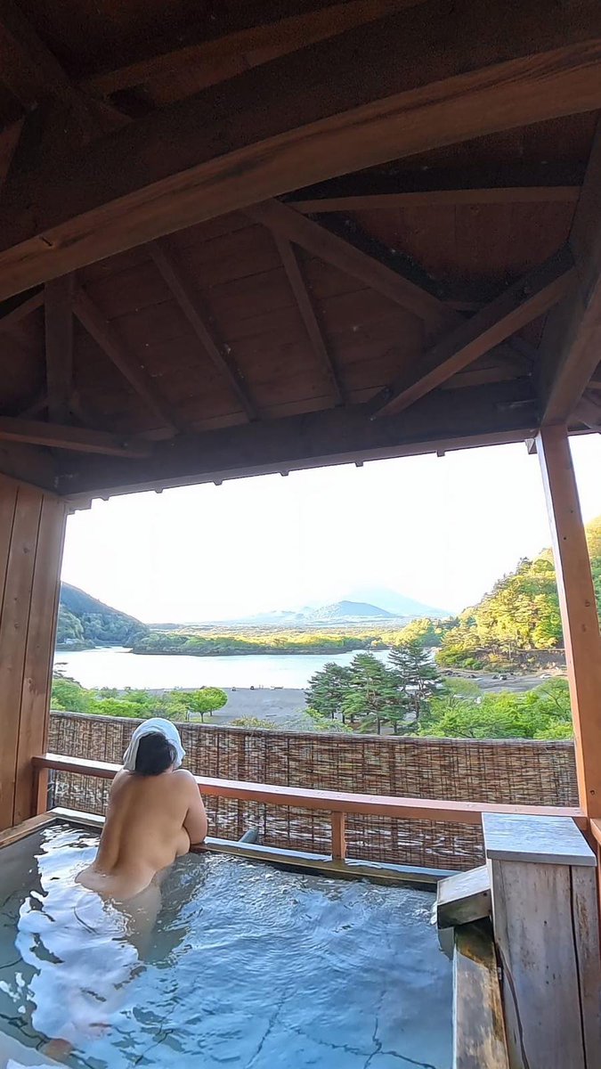 lilmestisa's tweet photo. Take me back to Japan https://t.co/HVDLmKQs9d