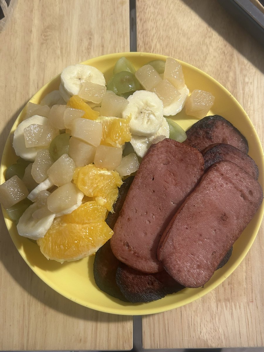 rxyli_cious's tweet photo. unaesthetically pleasing breakfast https://t.co/E7QP544Z6l