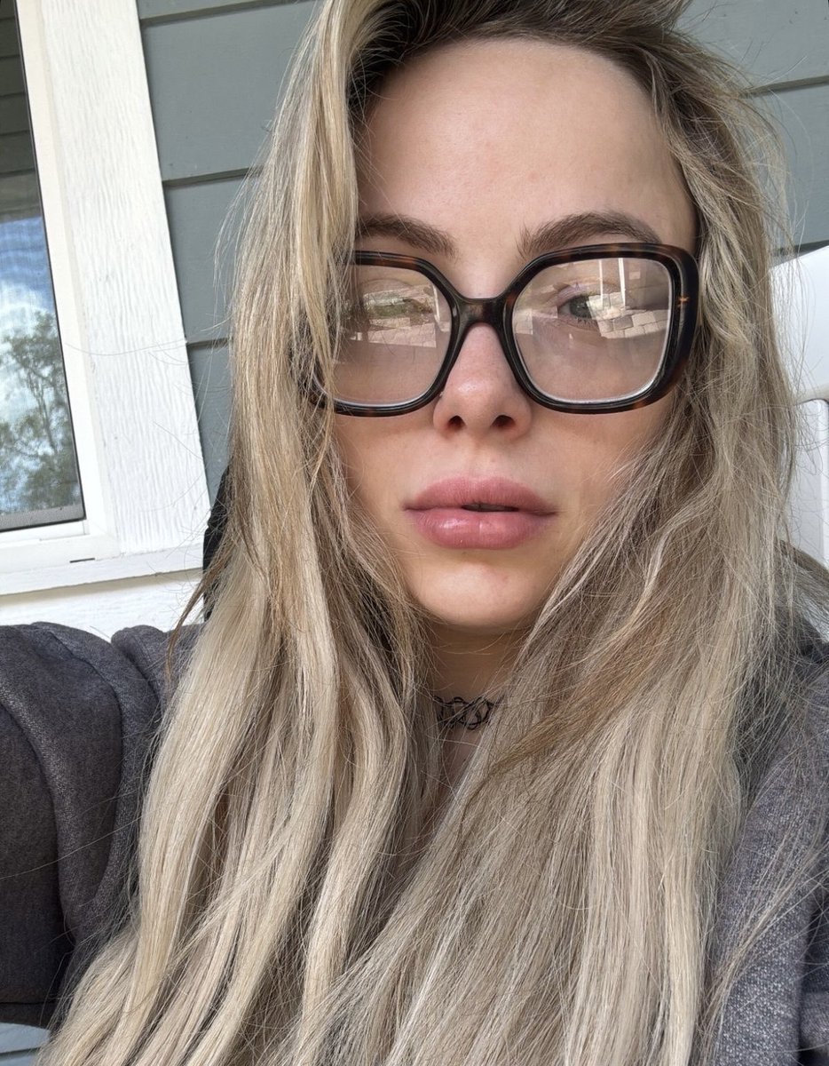 morgan_personal's tweet photo. I am so beautiful I know ❤️ https://t.co/LW0dTfBAqh