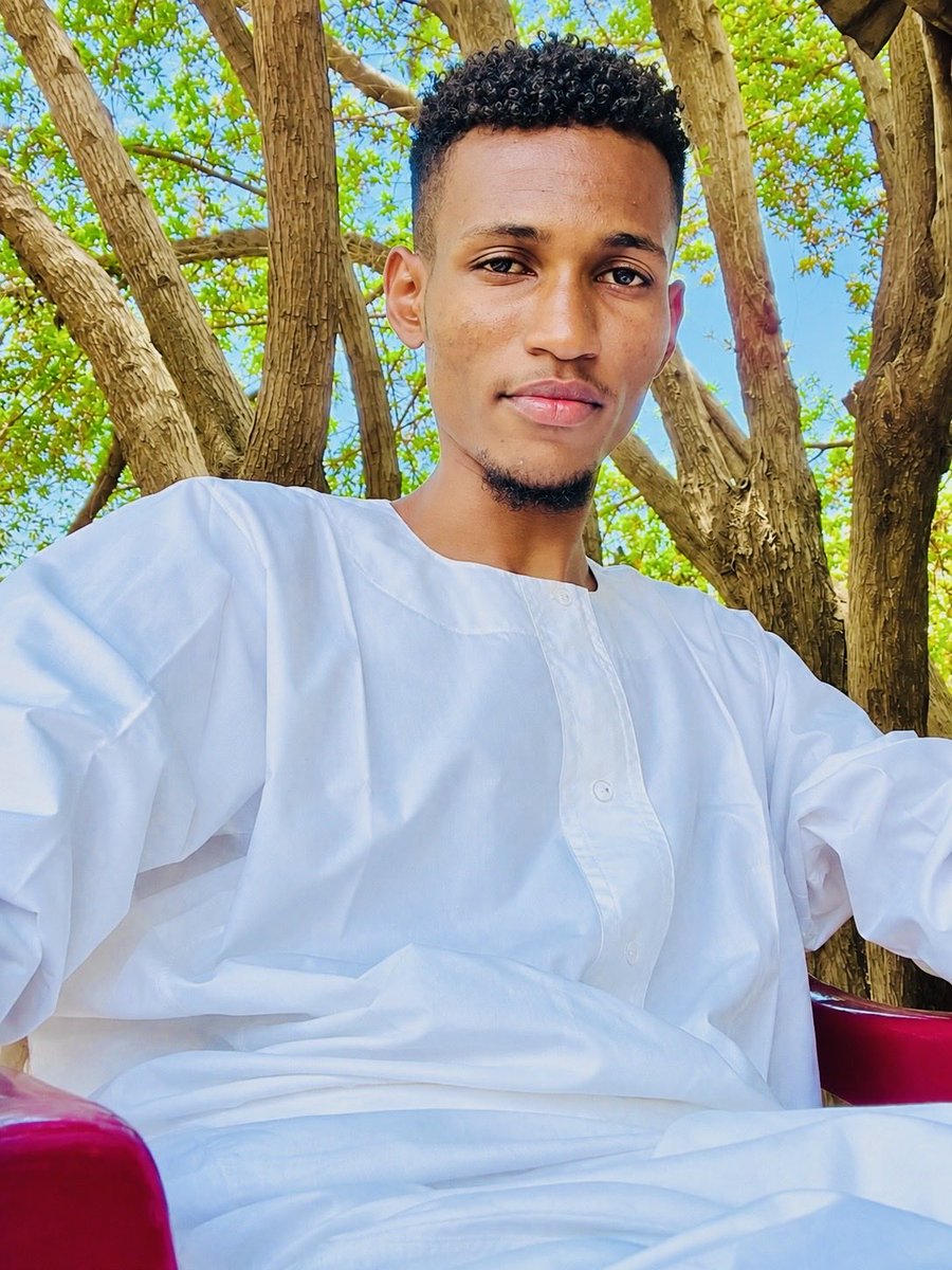Abdalbagi482's tweet photo. مساء الخير بتوقيت ام درمان، زينة مدن السودان🍂🌷💙 https://t.co/qRIcGe6FiW
