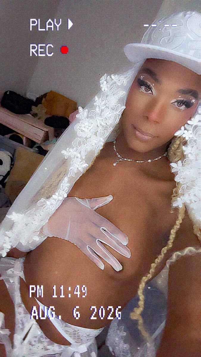 TsGoddesslo's tweet photo. Wifey stripper 🤍👰🏾‍♀️#bridal #tranny #atx #757fem #757trans #trans #bussy #tgirl #tx #txdl https://t.co/S6EMFEOu7g