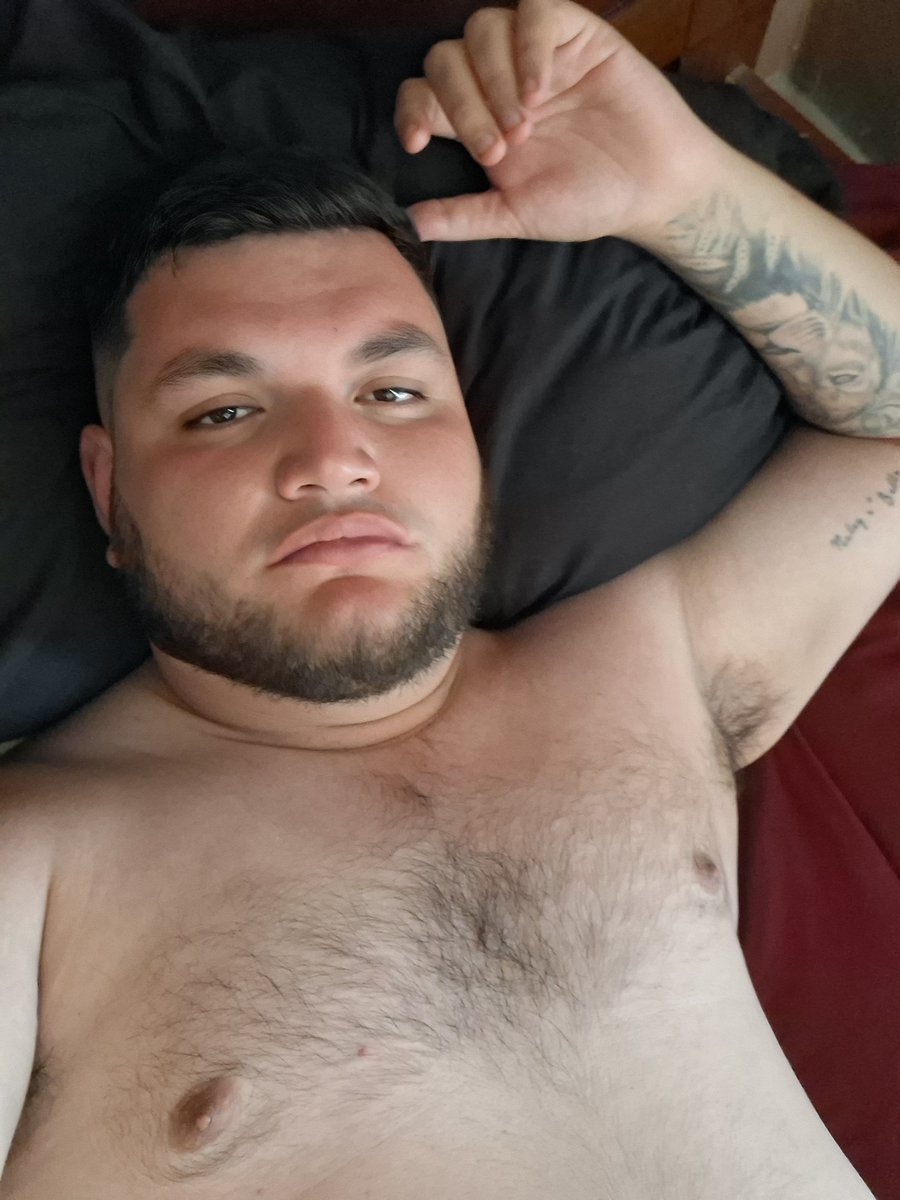 RubenAcedo30's tweet photo. @atuspies12 Busco perra para dominates y control areas que esten bajo a mis pies, y sepan cual es su lugar manden DM con foto como las perras y basura que son https://t.co/kRcFloIFQH