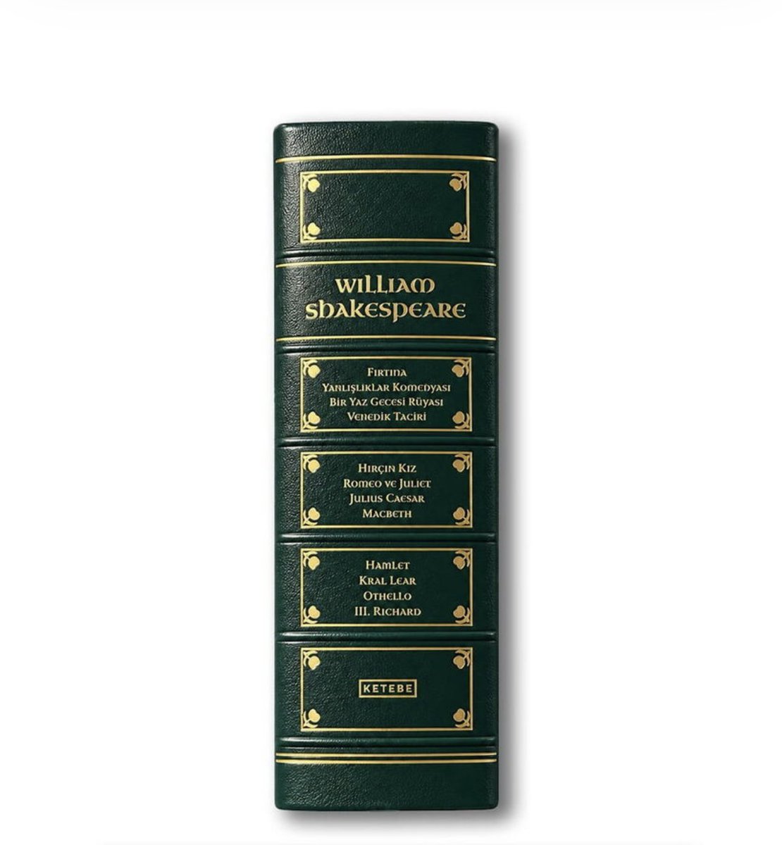 irem_uz's tweet photo. Shakespeare çevirilerim çıktı.
Koleksiyonluk alıp saklamak isteyenlere, Shakespeare'i bir de benden okumak isteyenlere, şimdiye kadar hiç okumamış olanlara ve sevdiklerine güzel bir armağan vermek isteyenlere.... Buyrunuz ❤️ https://t.co/WV8EChounE
