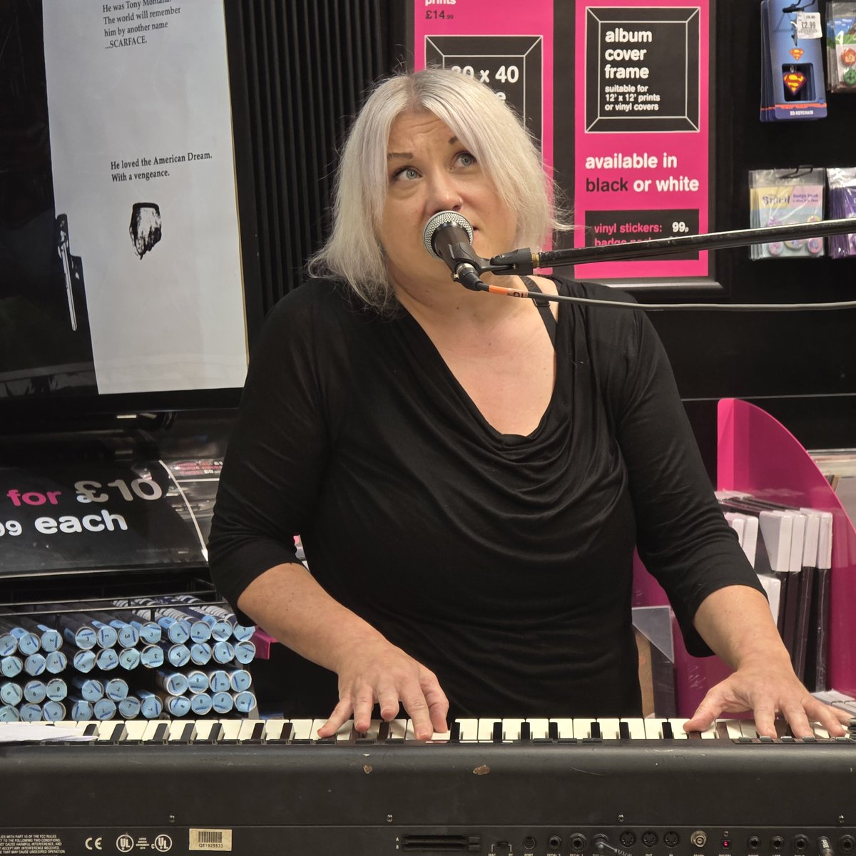 hmvburton's tweet photo. the incredible @jjlovegrove at #hmvburton today #hmvliveandlocal https://t.co/KAKCAZubt7