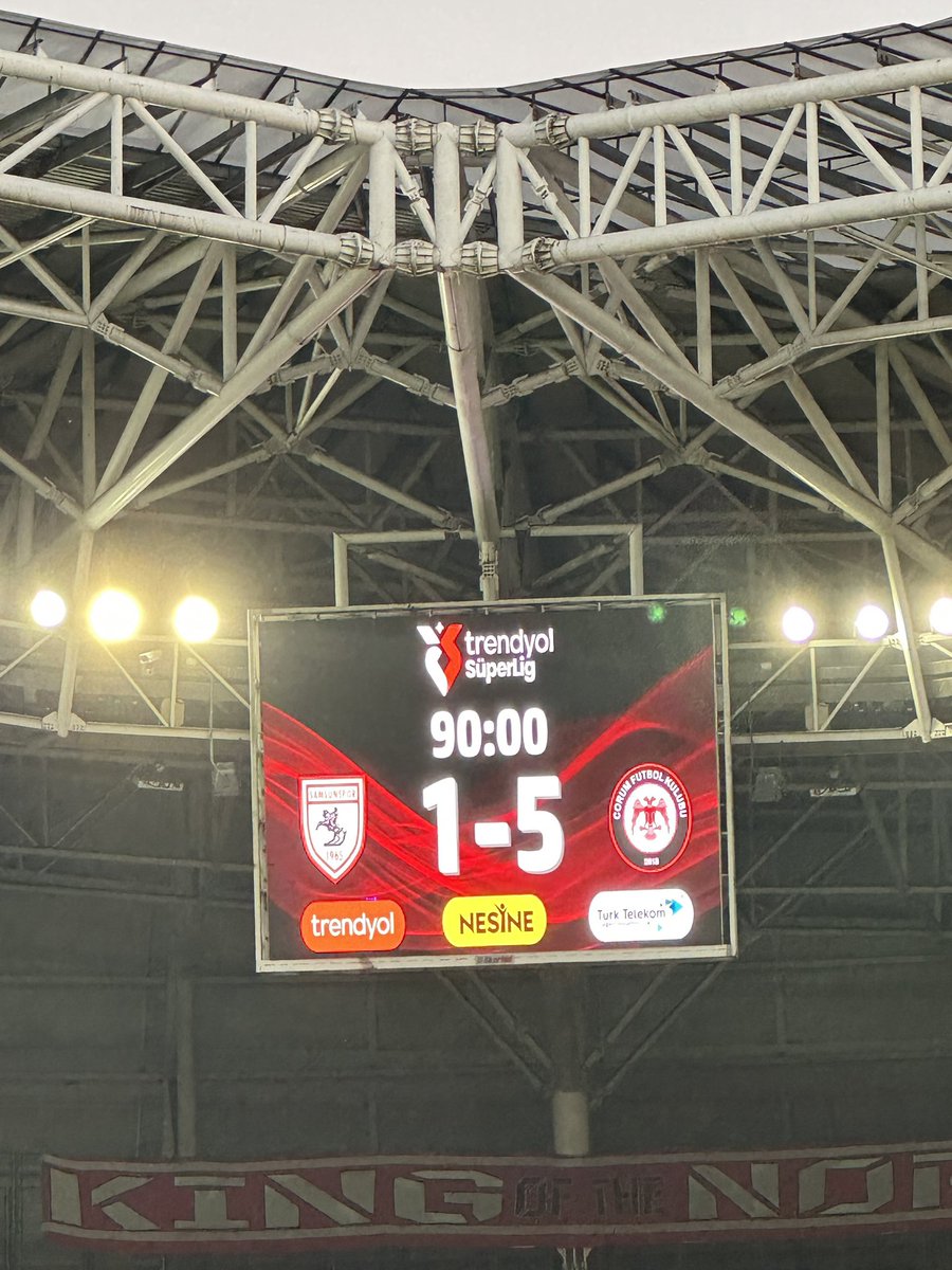 _beroooo55's tweet photo. @Samsunspor bizleri aleme rezil ettiniz https://t.co/KM73x6YLzB