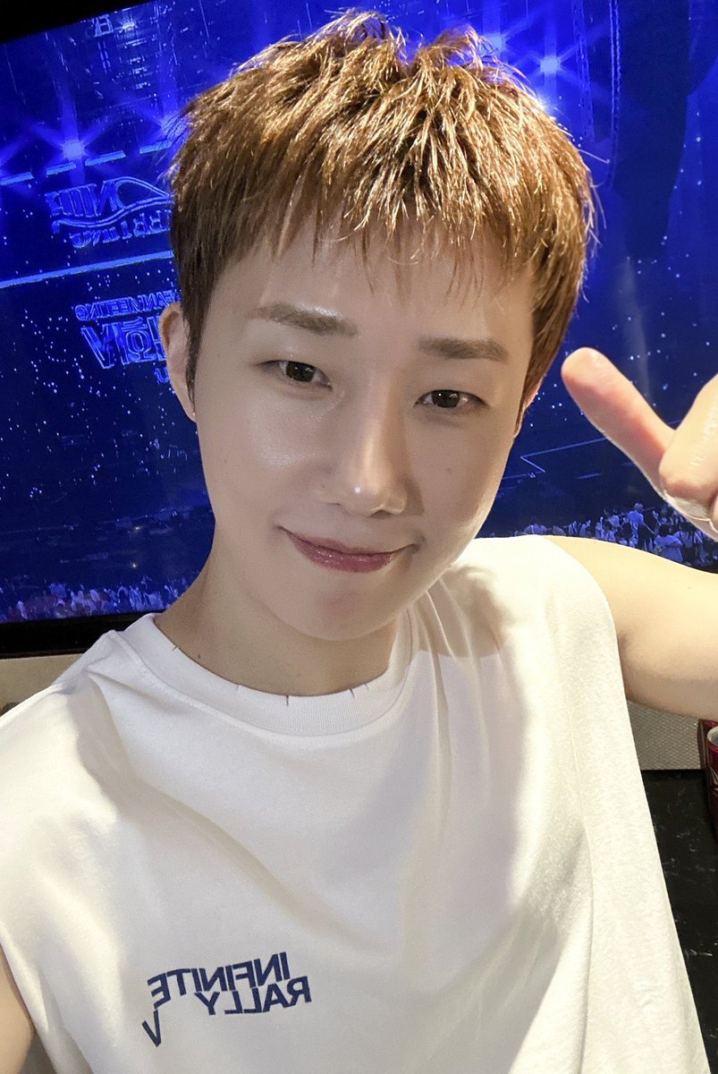 kyuziziza's tweet photo. 넌눈이작으니까언제든기도하고잇어서
무조건 하늘에 닿을 거야 https://t.co/VOZzCtfNUY