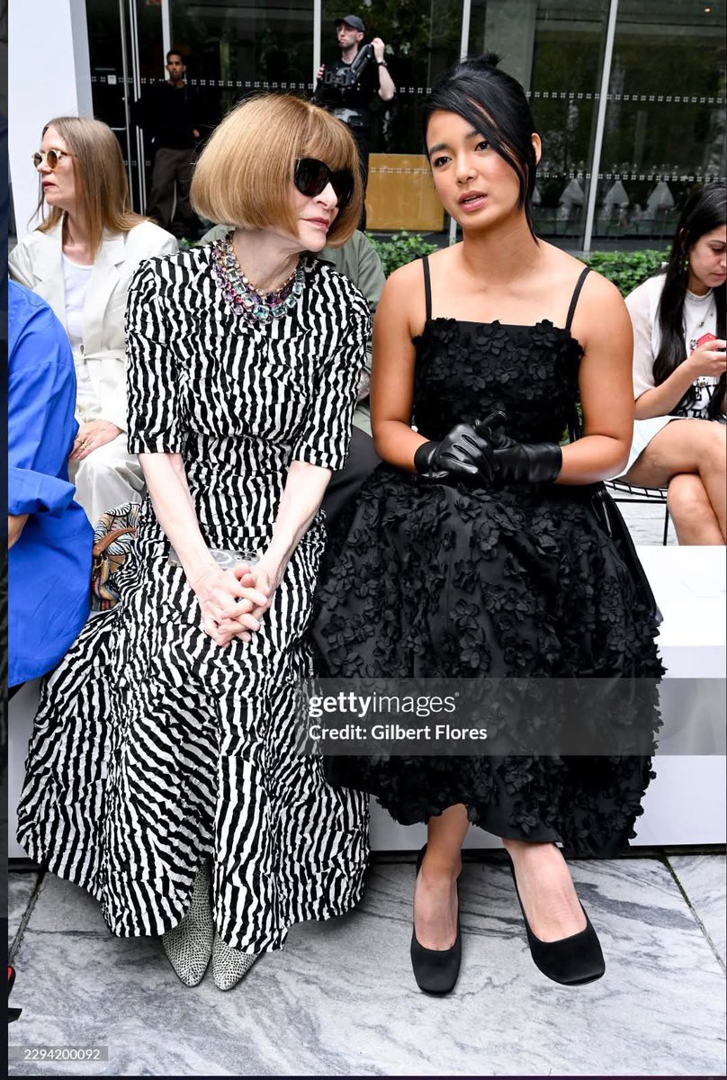 pilipinasmuse's tweet photo. Now &amp; Then. 👀 Alex eala &amp; Maria sharapova with anna wintour. https://t.co/5k80NX1Dkn