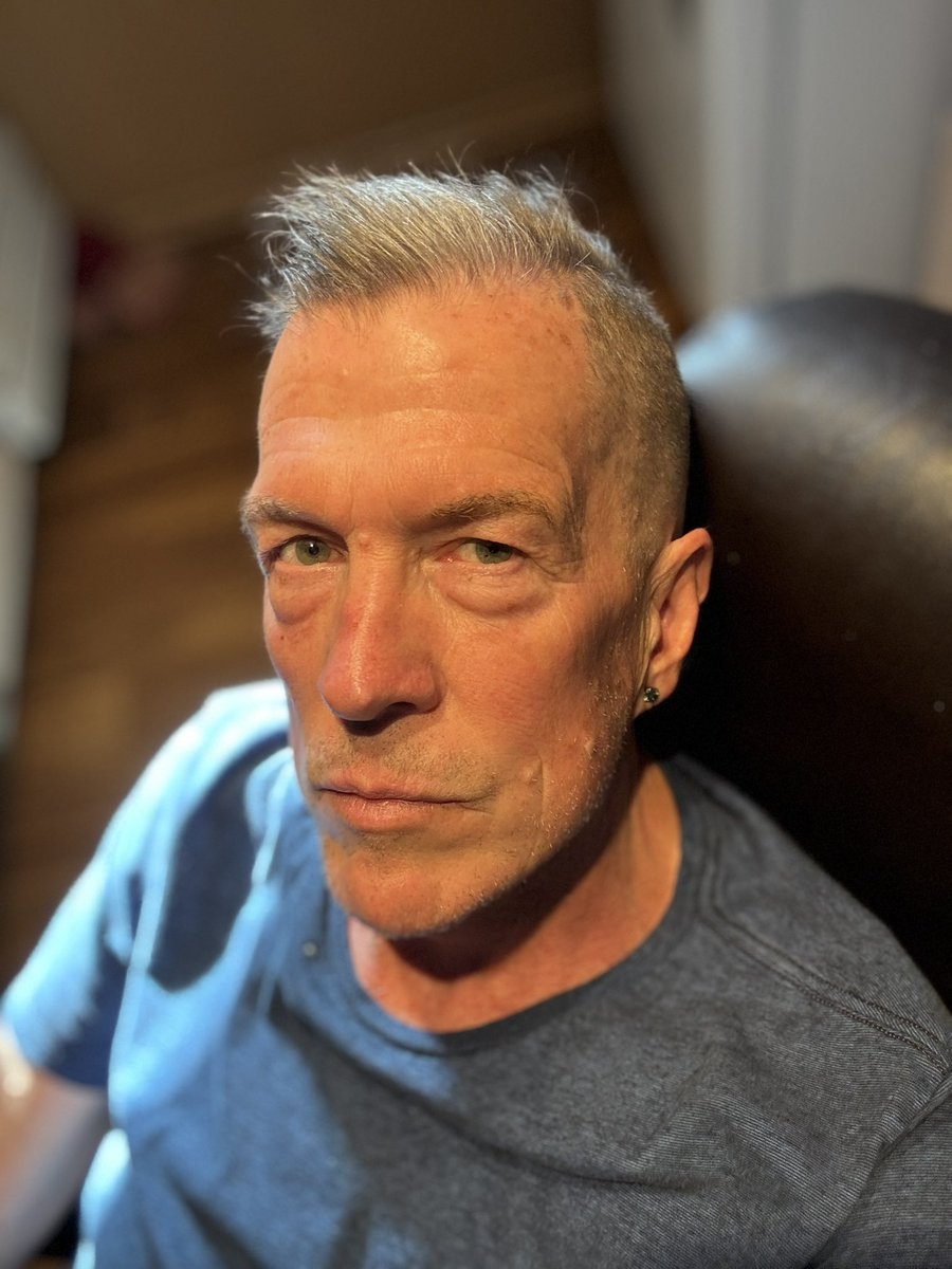 PromoHomoTV's tweet photo. Thank you @dominicfrank of @cutbarberps for the fresh cut! https://t.co/sfCpul9YAN