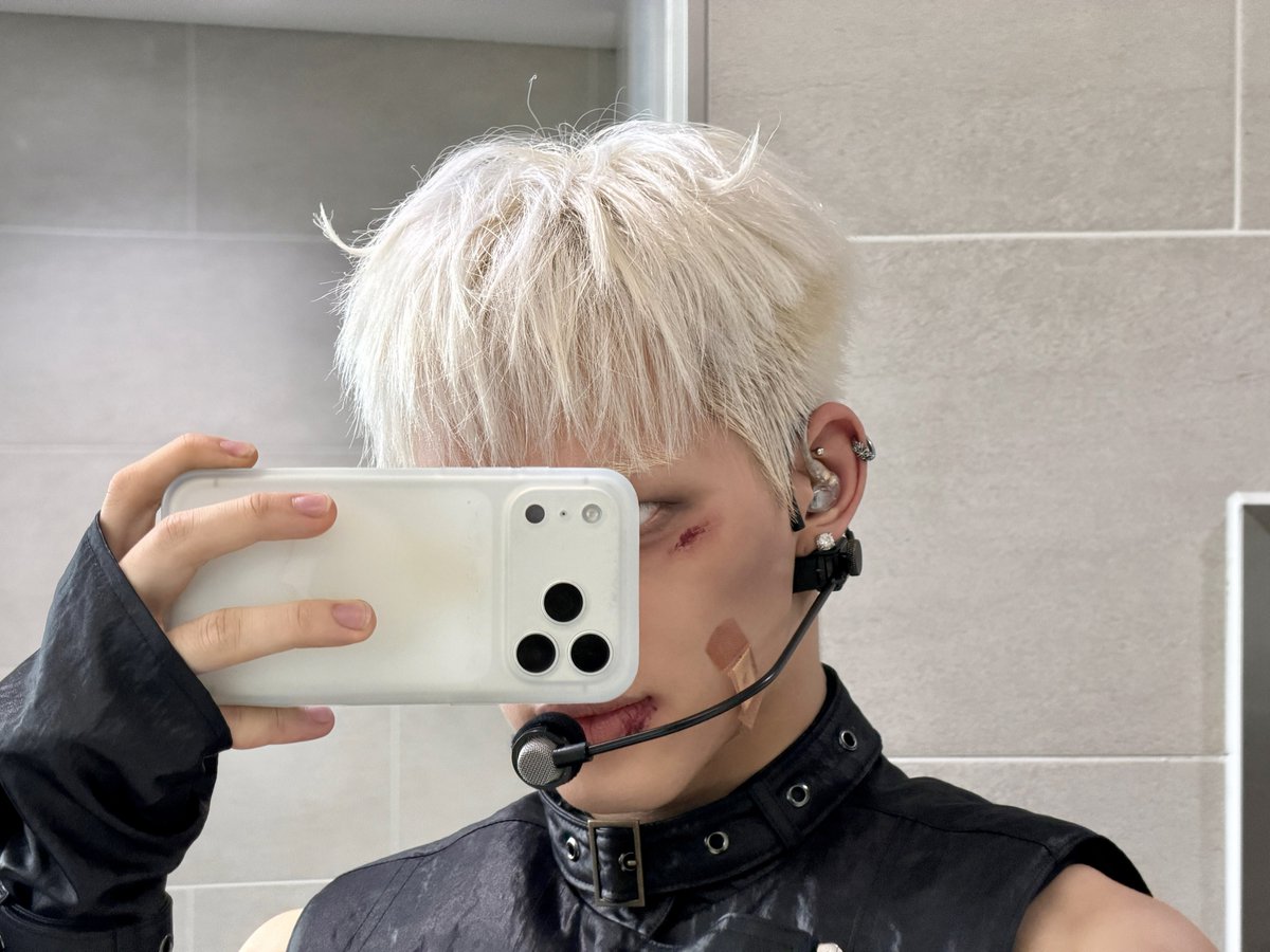 at_ALL_H_OURS's tweet photo. [#제이든] 
아쿠마 XayD😈

#ALL_H_OURS #올아워즈
#XAYDEN #제이든 https://t.co/iRC7r8YWTk