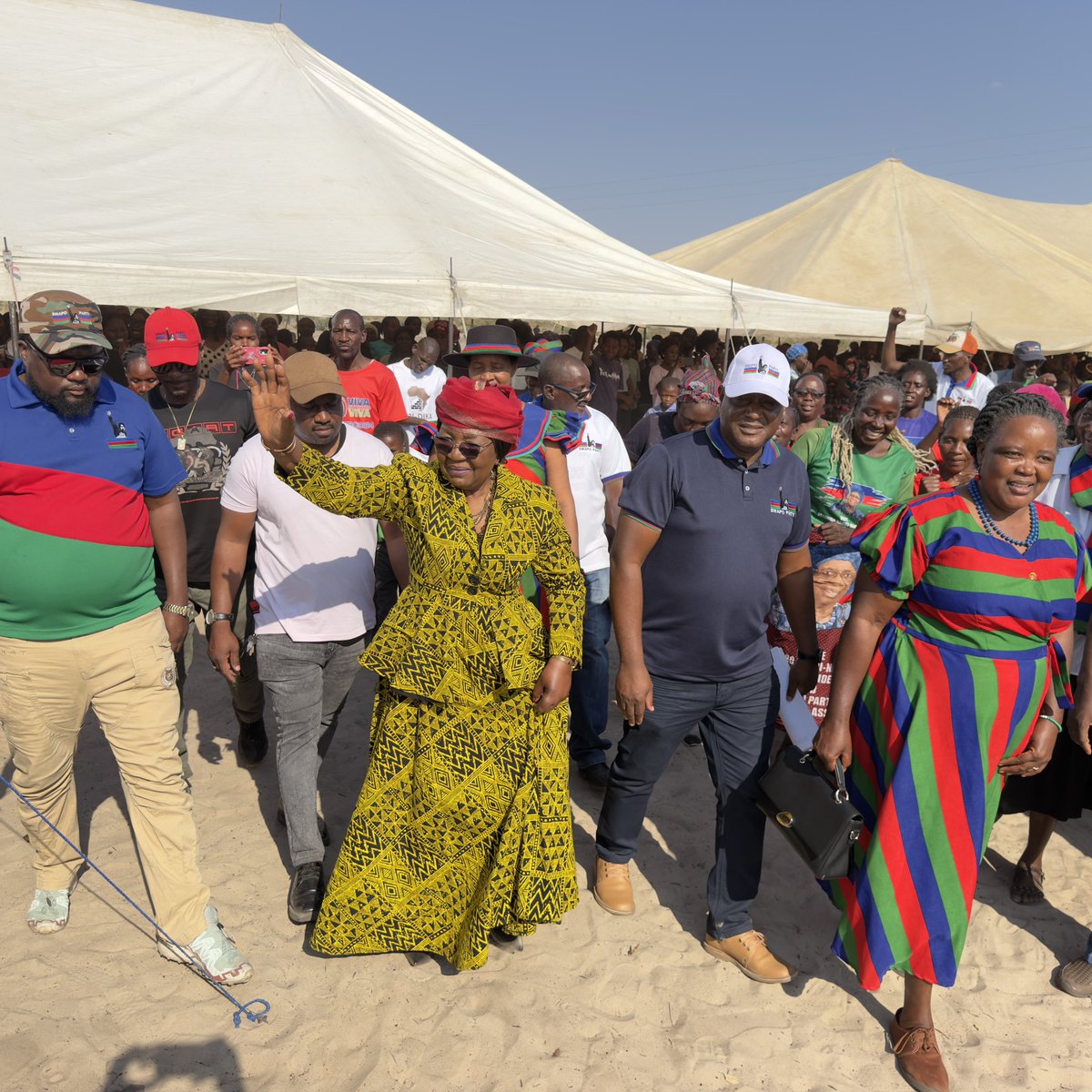 SWAPONamibia's tweet photo. Scenes from Ndama location-Rundu-Urban District | 📸

Our people came in big numbers for the belated Heroes Day commemoration at Ndama South location in the Rundu town, where the Secretary General of SWAPO Party, Cde. Sophia Shaningwa is set to deliver a keynote address. https://t.co/2yDXOe3Rjl