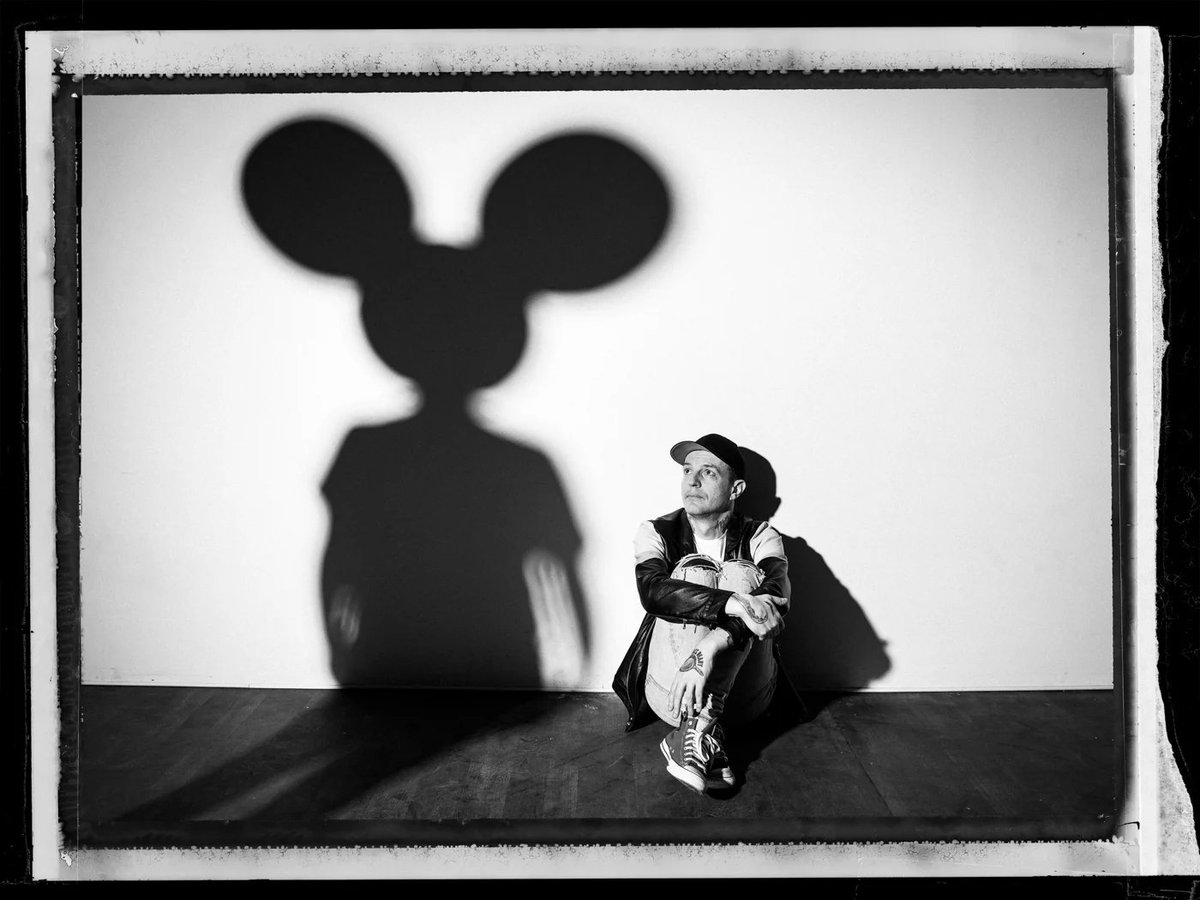 mau5cult's tweet photo. timothy white’s greyscale shoots of the man in the mau5. https://t.co/DxAFSVjWRO