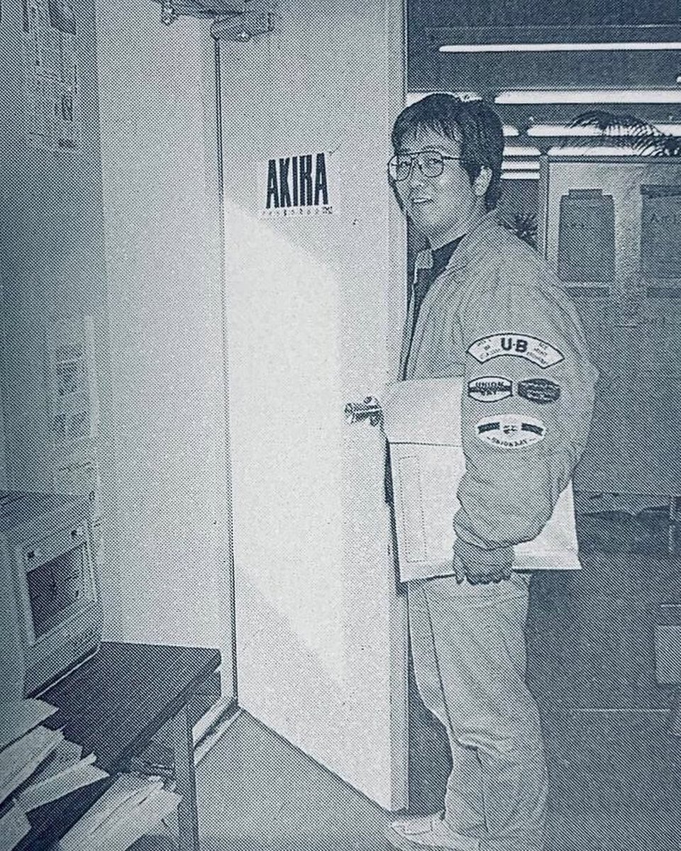 90sPiictures's tweet photo. Katsuhiro Otomo spent over eight grueling years tirelessly drawing more than two thousand pages of manga to complete the Akira story https://t.co/BhrtQPUbTj