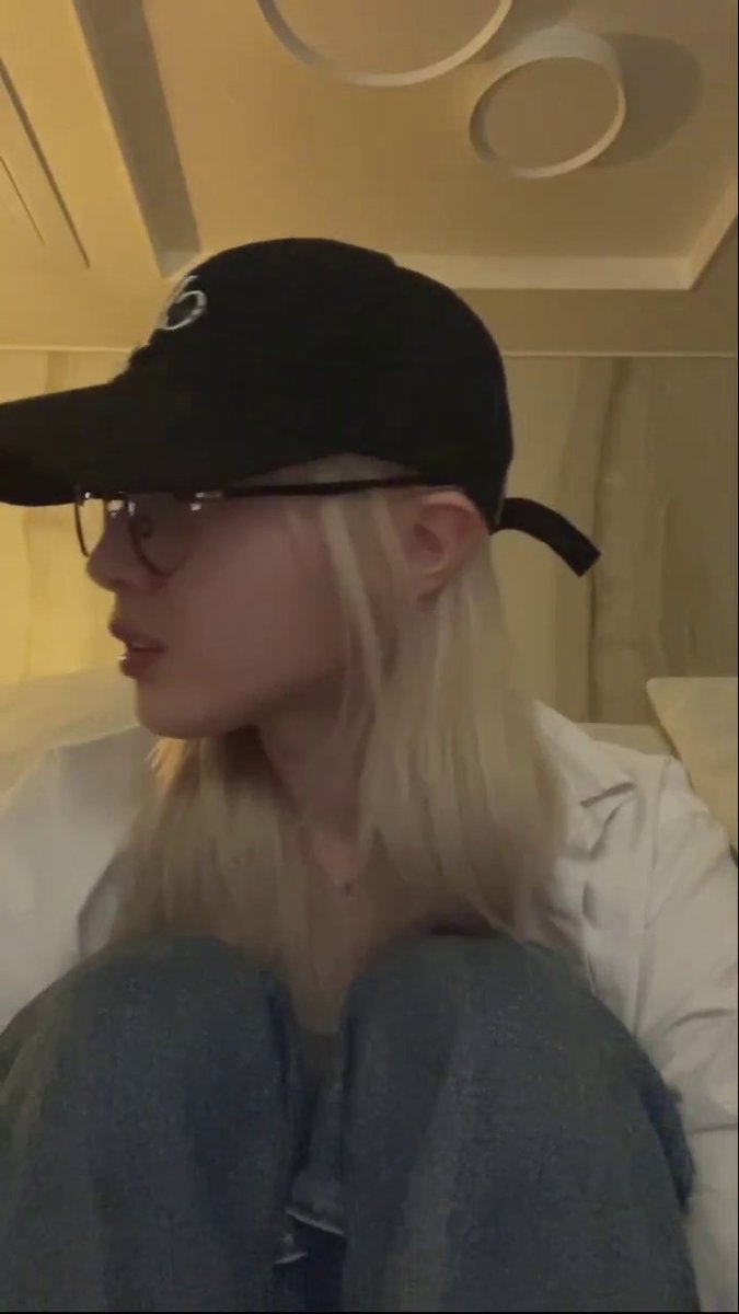 haseulface's tweet photo. https://t.co/lqbXoMg7cF