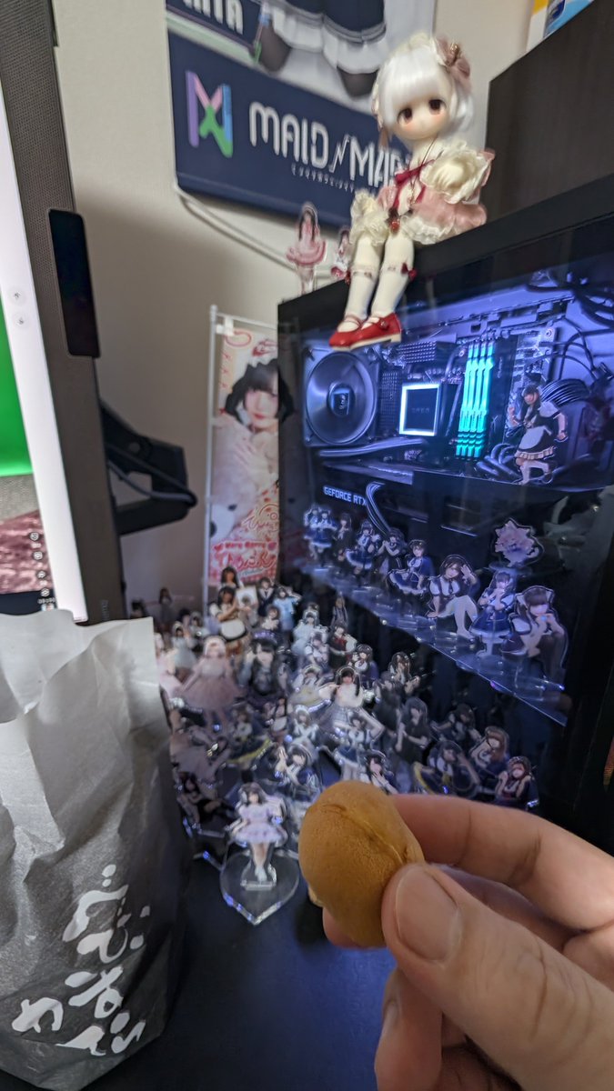 taro_ax's tweet photo. おやつ
べびぃかすてら美味しい😄 https://t.co/WYdb6Px1cQ