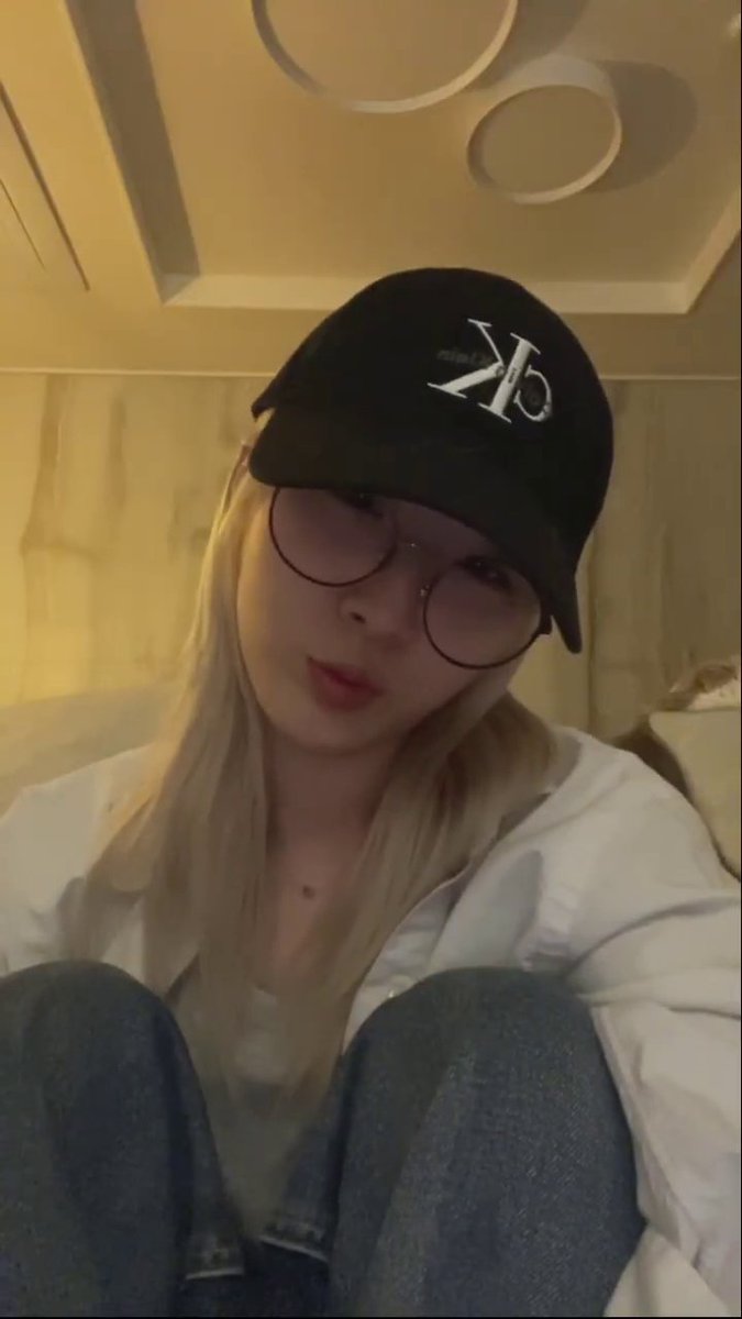 haseulface's tweet photo. https://t.co/K8lpi82sve