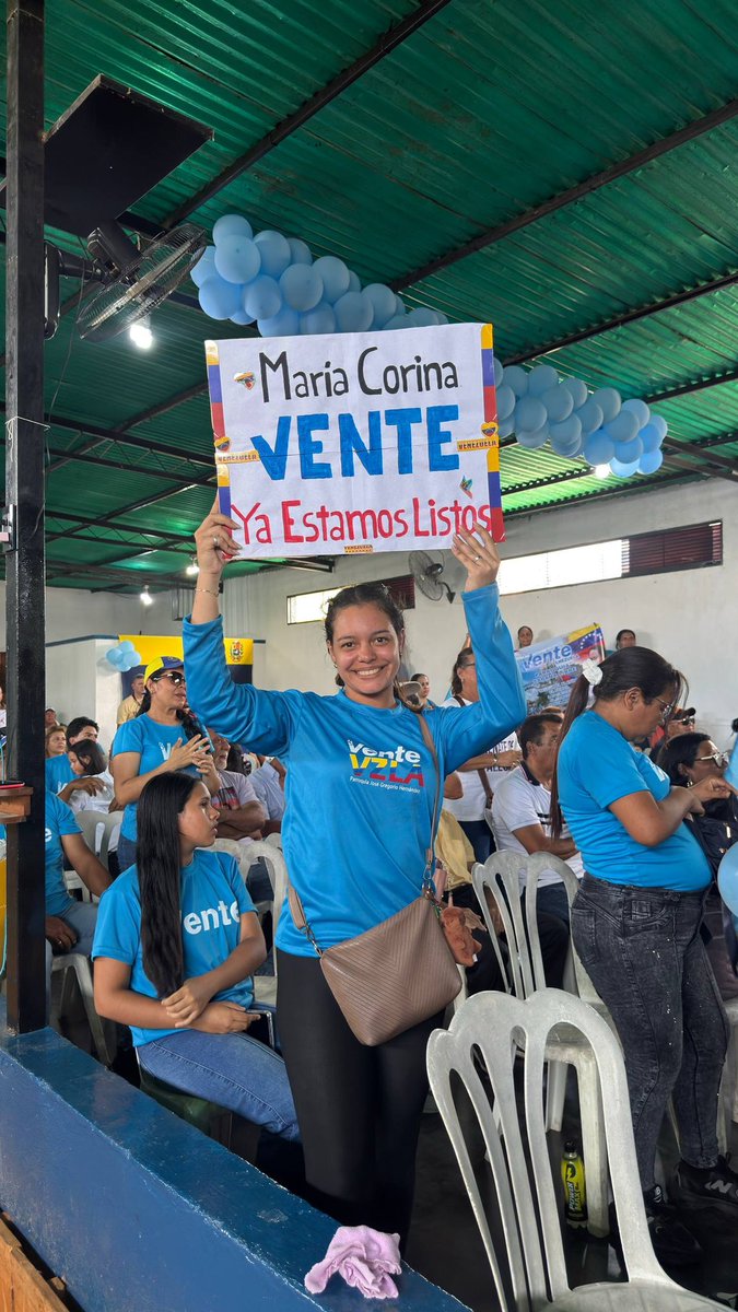 VenteVenezuela's tweet photo. ¡Elecciones presidenciales libres, ya!

📍 Desde el municipio Rafael Rangel, continuamos con el recorrido por el estado Trujillo, junto a @Carlosafg_ coordinador nacional de @VenteJoven; @MVelazcoM; y las estructuras de @VenteTrujillo, liderados por @SoyLuisDaniel1. 

¡#VenteVenezuela! 🇻🇪