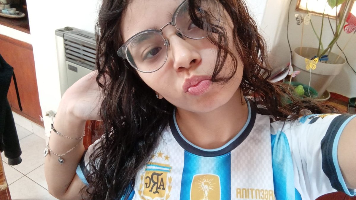 AgustinMosque17's tweet photo. A veces me pregunto que bendición obtuve al tener semejante mujer a mi lado.
Osea mira lo que es, es UFFF MI AMOORRRRRR😍😍😍😍 https://t.co/HRcwekaIpH
