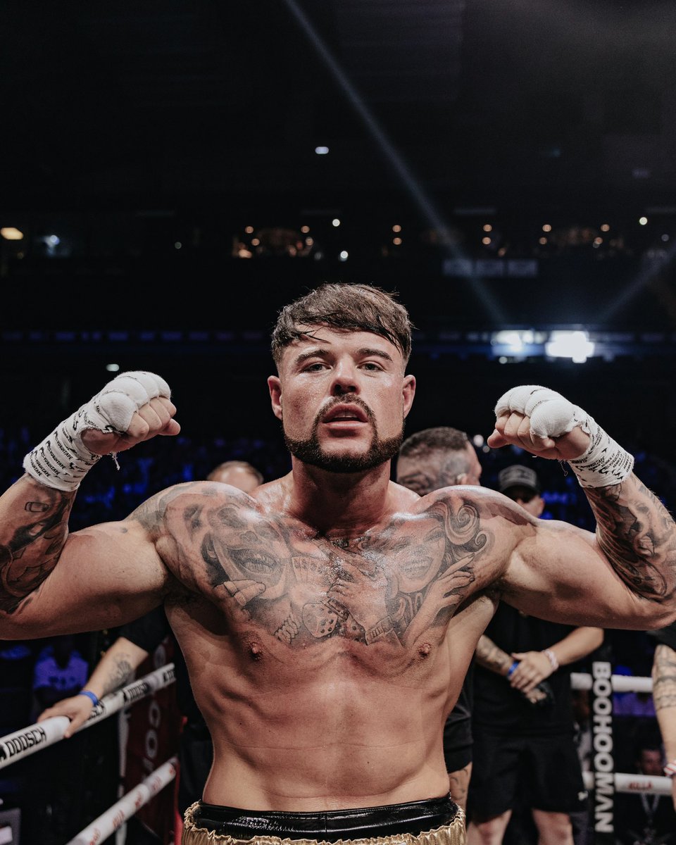 MisfitsBoxing's tweet photo. Ibiza Final Boss gets the W in his hometown!💥
#McCannStacks | NOW | Live on @DAZNCombat https://t.co/9tpqoZ5sJV