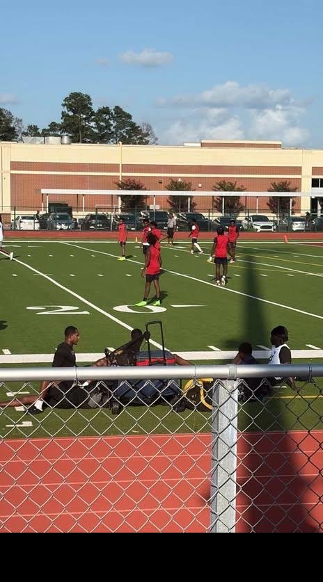 Tootie2timeem's tweet photo. @Josephgoei 5'8 150lbs Wr / FS 
Co29 gpa 2.5 https://t.co/Sj3o63I73q