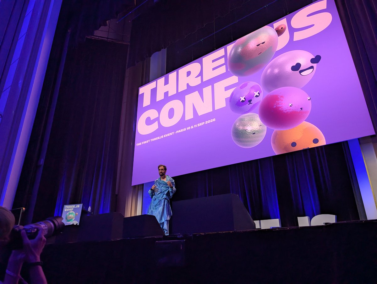 electricganesha's tweet photo. @threejsconf was the first (hopefully of many) and was truly wholesome and exciting ✨ a big thanks to @makio64 and everyone involved and  a huge thanks to @mrdoob for creating a tool that we've all been using for years and powers so many different industries 🙌 https://t.co/JvLmwZYYOt