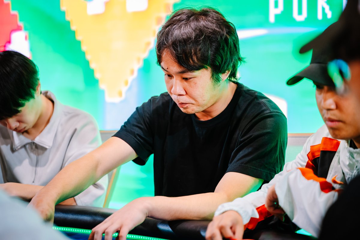 SPADIE_OSAKA's tweet photo. 【#25 NLH Night Parade】

6位 マガタ エミ様(@emitencho)、7位 あま様(@tenmuthu)
8位 suga卍Arrows様、9位 ゆうき様

入賞おめでとうございます✨

#SPADIEOSAKA
#ここから始まるボク達のポーカーライフ https://t.co/QVJQp3xorb