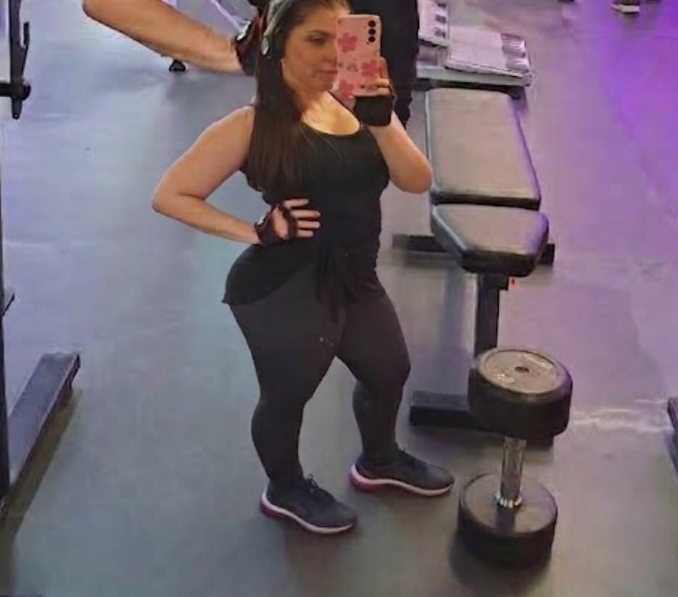 daniloexe's tweet photo. @transtorninh0 a proporção com o halter 🤌 https://t.co/XocbzbVhRg