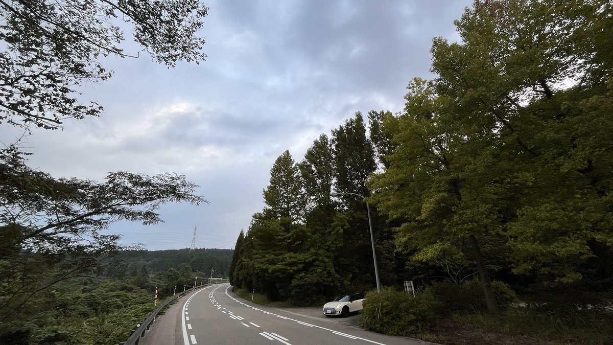 orientar125's tweet photo. 聴��えてくる虫の音がすっかり秋に変わった内山記念公園から6:00過ぎをお知らせします。 https://t.co/kmXeOxte2w