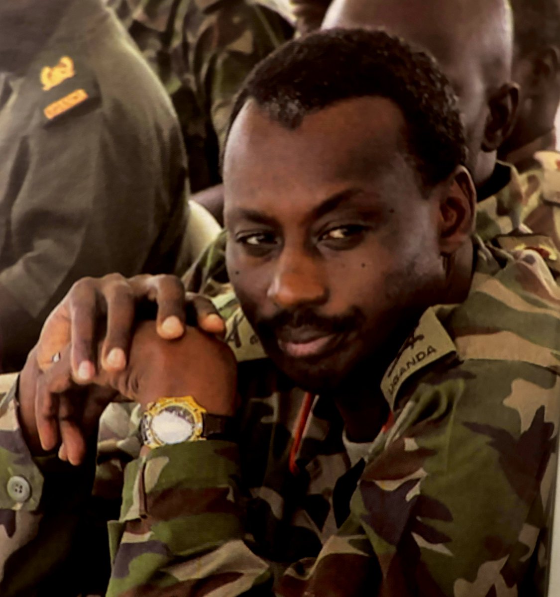UgandaMilitary's tweet photo. 𝙶𝙴𝙽. 𝙰𝚁𝙾𝙽𝙳𝙰 𝙽𝚈𝙰𝙺𝙰𝙸𝚁𝙸𝙼𝙰.
Deep in the hills of Rukungiri lies a quiet village known as Nyakiju. It is here that Aronda first opened his eyes to the world in 1959. His educational journey would later take him across Uganda attending Lubiri SS &amp; Kitgum High Sch.[1] https://t.co/Ckpu7SGdce