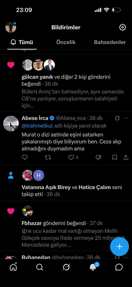 muratagirel's tweet photo. “Murat o dizi setinde eşini satarken yakalanmıştı.”

‘’Murat’ın karısı fuhuştan ceza aldı.”

Daha önce çocuklarıma yönelik tecavüz içerikli, insanın aklının dahi alamayacağı paylaşımlar yaptılar.

Şimdi hedefte hayat arkadaşım var.

Peki bunu yapan kim?

“Abese İrca” takma adlı hesabı kullanan Niyazi Canbaz. Hakkındaki uyuşturucu dosyası ve geçmişi ayrıca ortada. Bunların belgelerini gerektiğinde ilgili mercilere de sunacağım.

Peki sebebi ne?

Gazetecilik.

Gökçek dosyasını anlattıktan sonra sistematik bir saldırının hedefindeyim. Hakaret ettiler, küfür ettiler, iftira attılar. Bugüne kadar yapılanların tamamını tek tek kayıt altına aldım ve savcılığa taşıdım.

Ancak bu kez başka bir sınır aşıldı.Paylaşımlara bakın.

“Murat o dizi setinde eşini satarken yakalanmıştı.” “Murat’ın karısı fuhuştan ceza aldı.”

Bu ahlak yoksununun paylaşımları ile kendine gazeteci diyen aparatlar gün boyunca beni hedef gösterdiler.

Elbette suç duyurusunda bulunacağım.Ancak sözüm olsun umarım emniyet benden önce bu kişiyi bulur.
@adalet_bakanlik @abakingurlek @EmniyetGM @istanbulCBS @istanbul_EGM